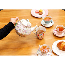 Fine Bone China Floral Tea Pot with Cover